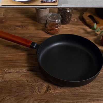 Tradizzjonali Cast Iron Fry Pan